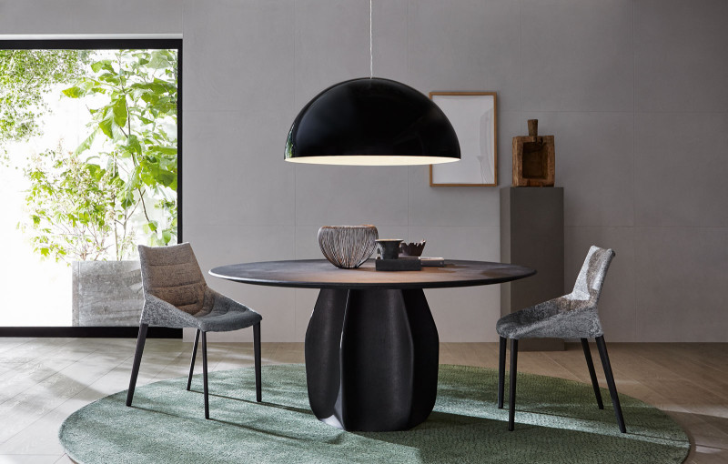 Outline Molteni&C