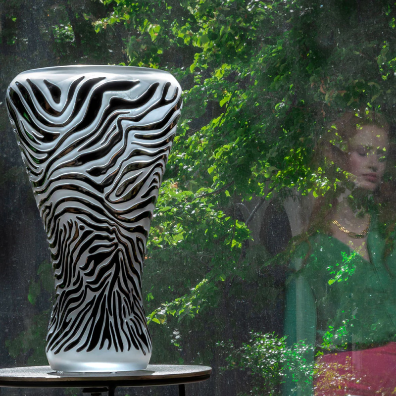 Zébre Vase ClearBlack Enameled Crystal Lalique