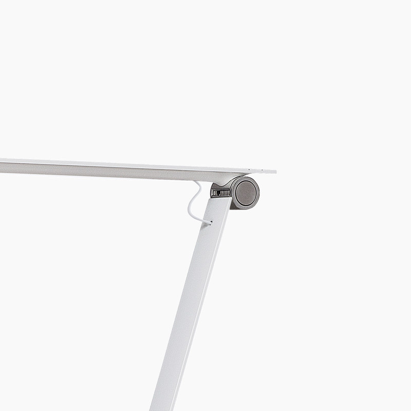 NJP Table Louis Poulsen