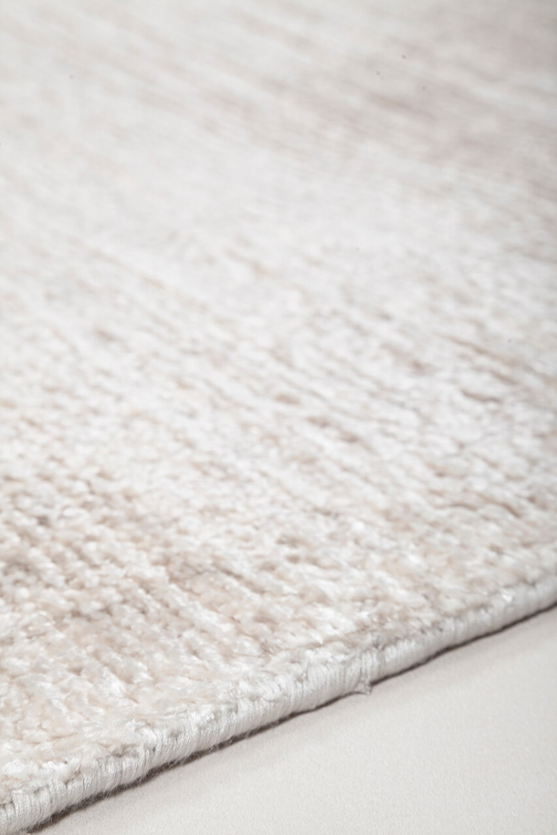 Aura Amini Carpets