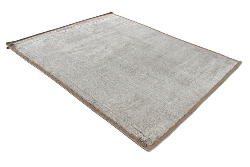 Aura Amini Carpets