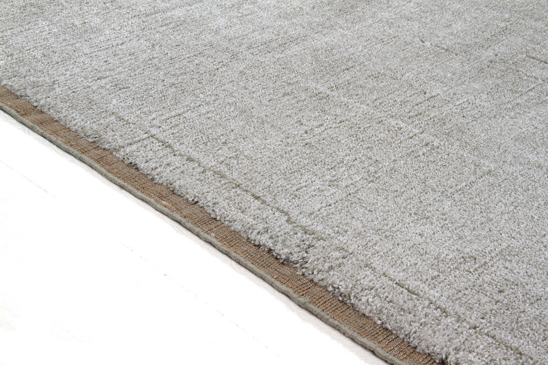 Aura Amini Carpets
