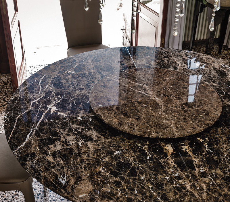 Lazy Susan Cattelan