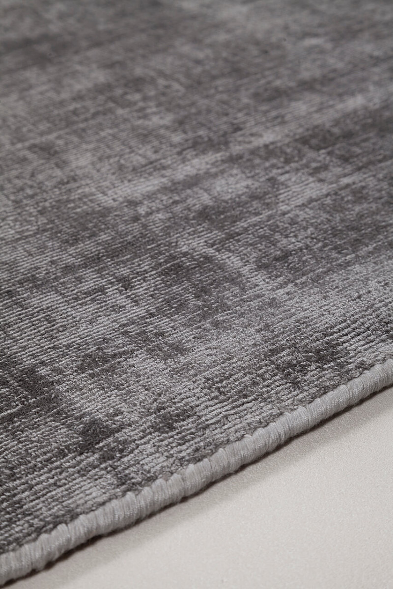 Whisper Round Amini Carpets