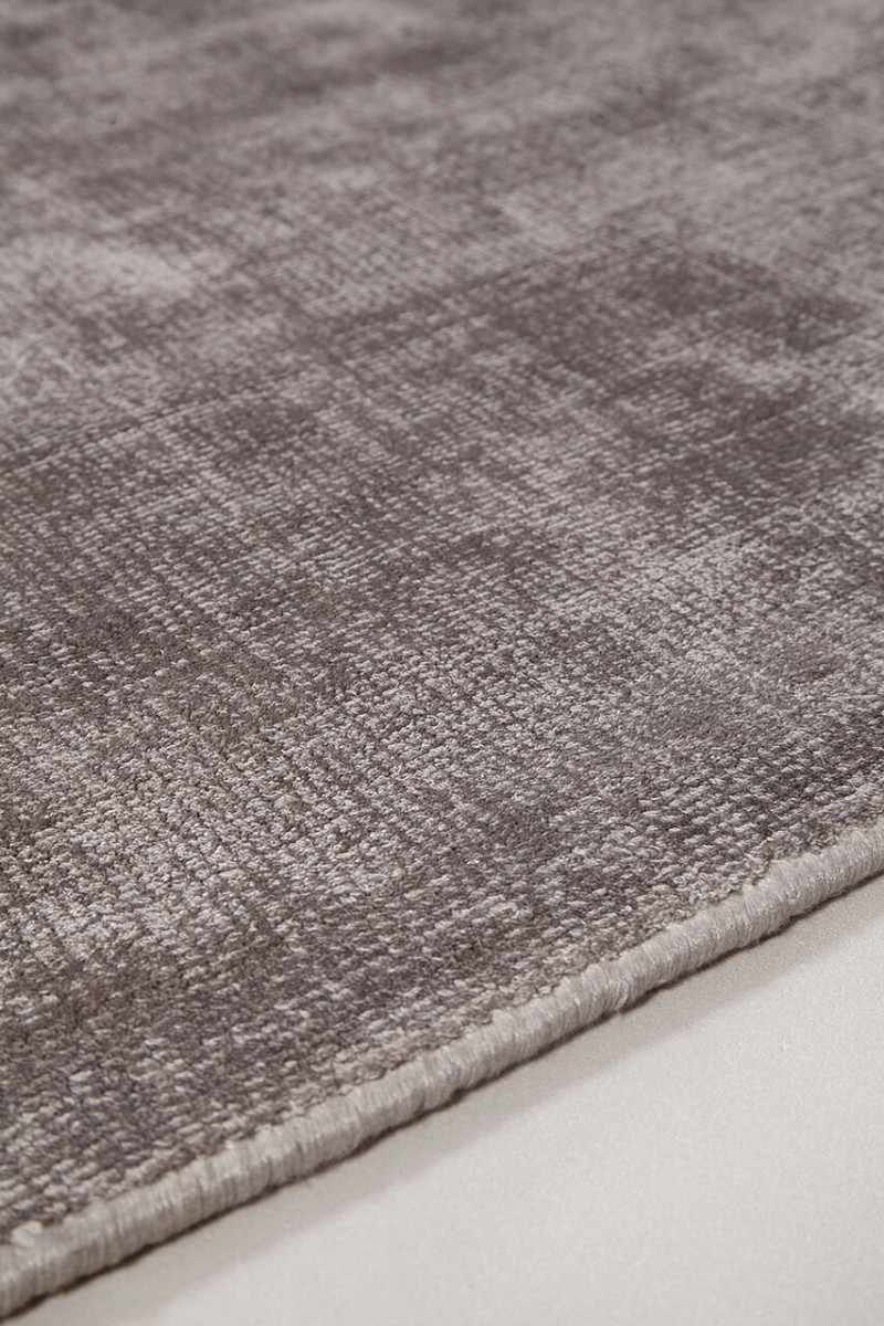 Whisper Round Amini Carpets