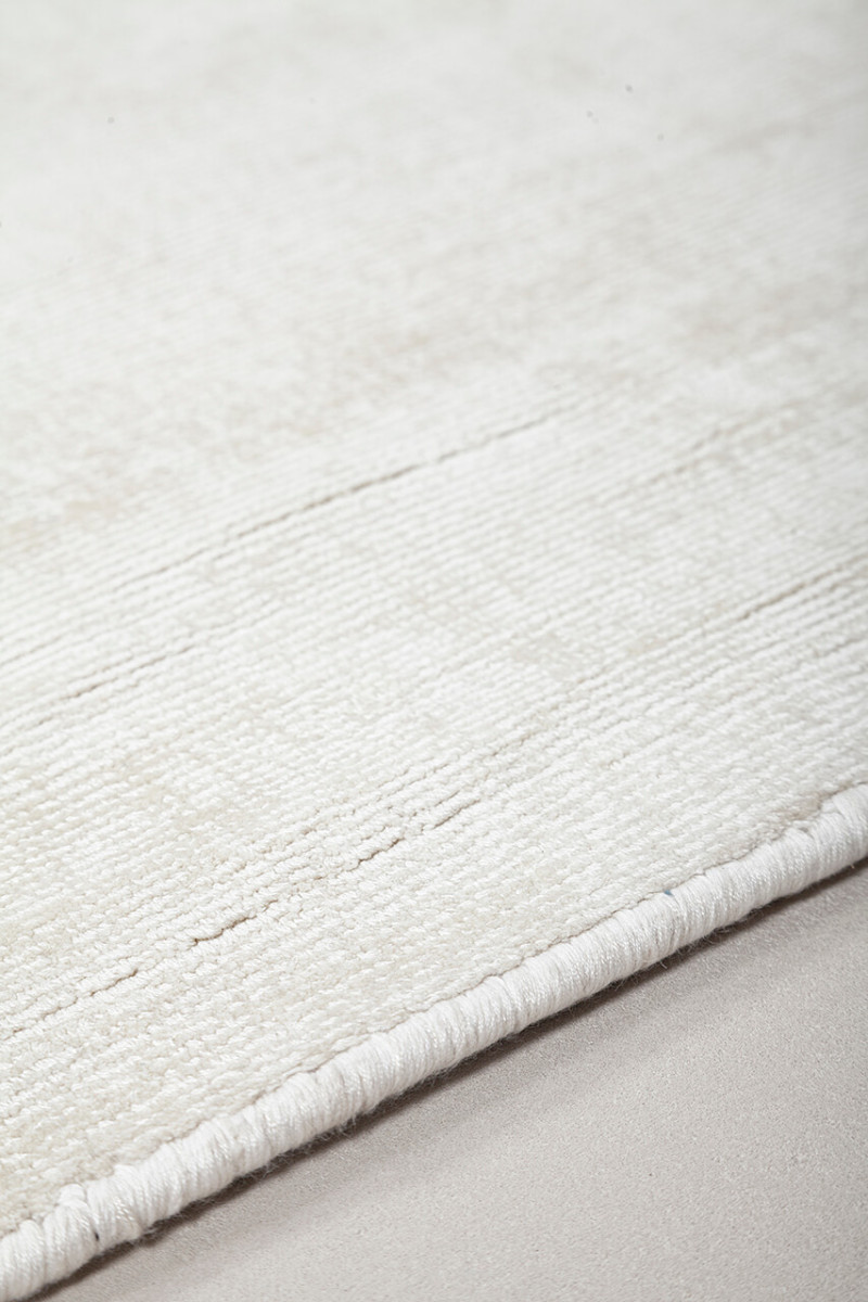Whisper Round Amini Carpets