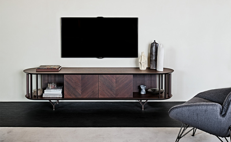 Costes TV Cattelan