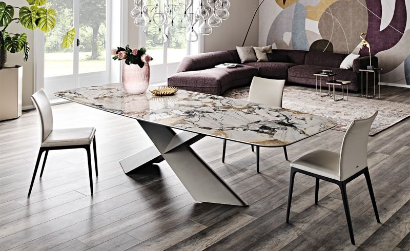 Tyron Keramik Cattelan