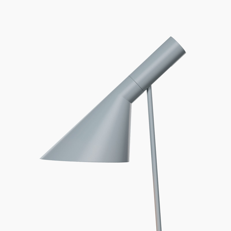 AJ Table Louis Poulsen