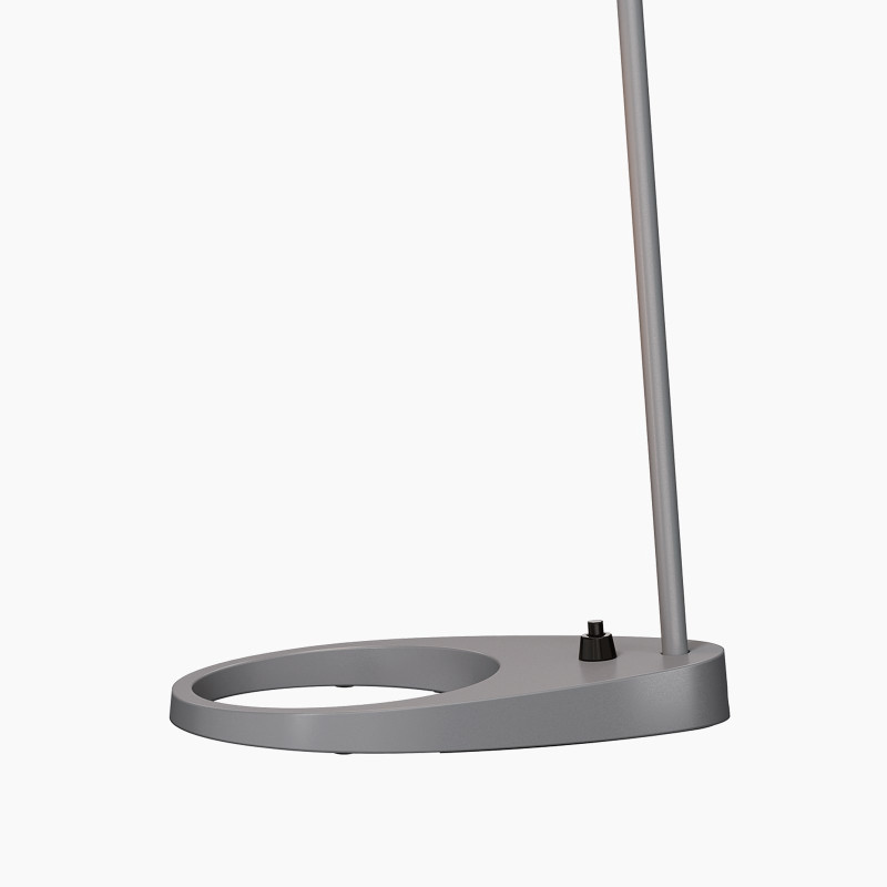 AJ Table Louis Poulsen