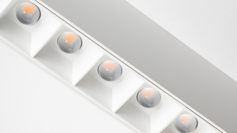 A 39 Refractive Artemide