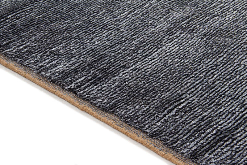 Aura Amini Carpets