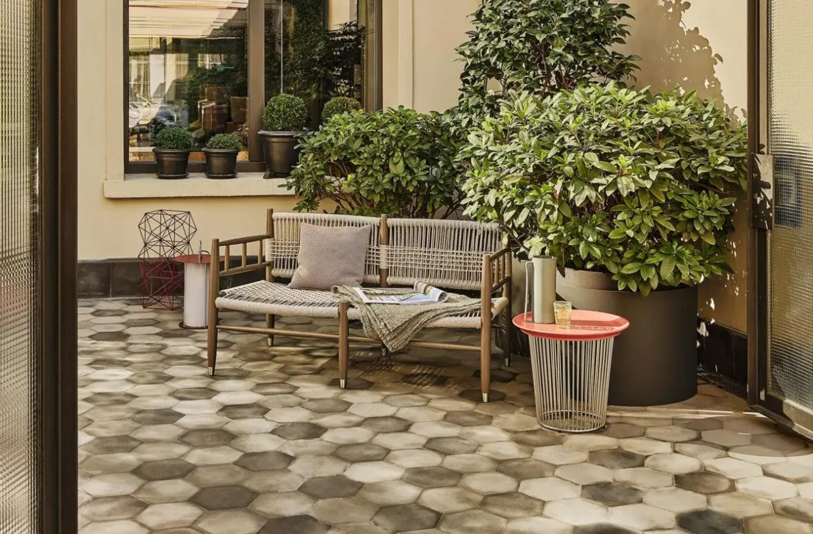 Berry Outdoor Flexform