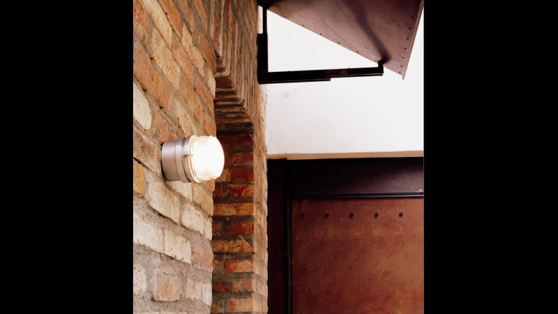 Fresnel Oluce