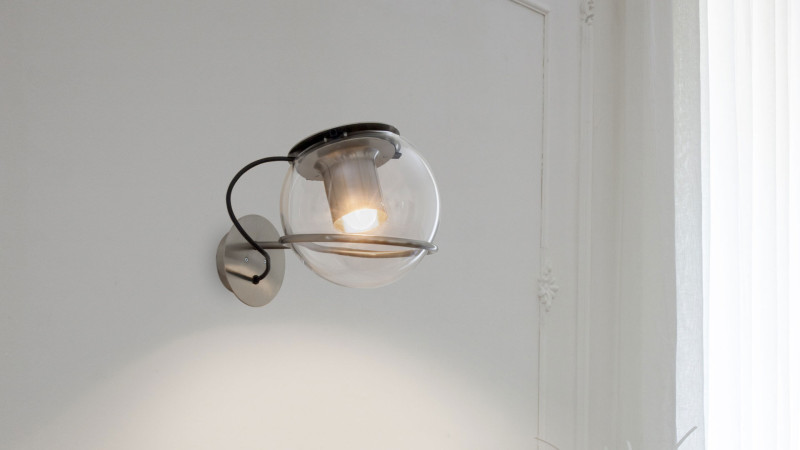 The Globe Oluce